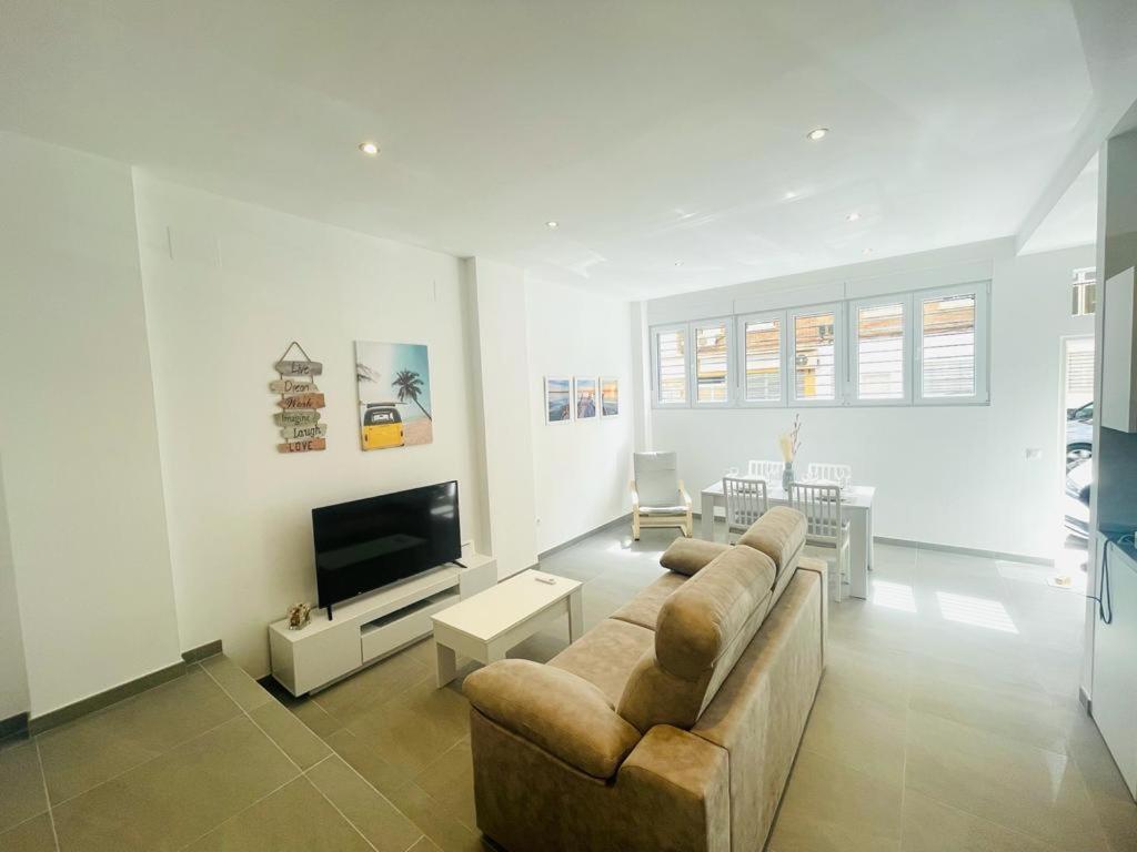 Apartamento Alhucemas Playa Малага Экстерьер фото
