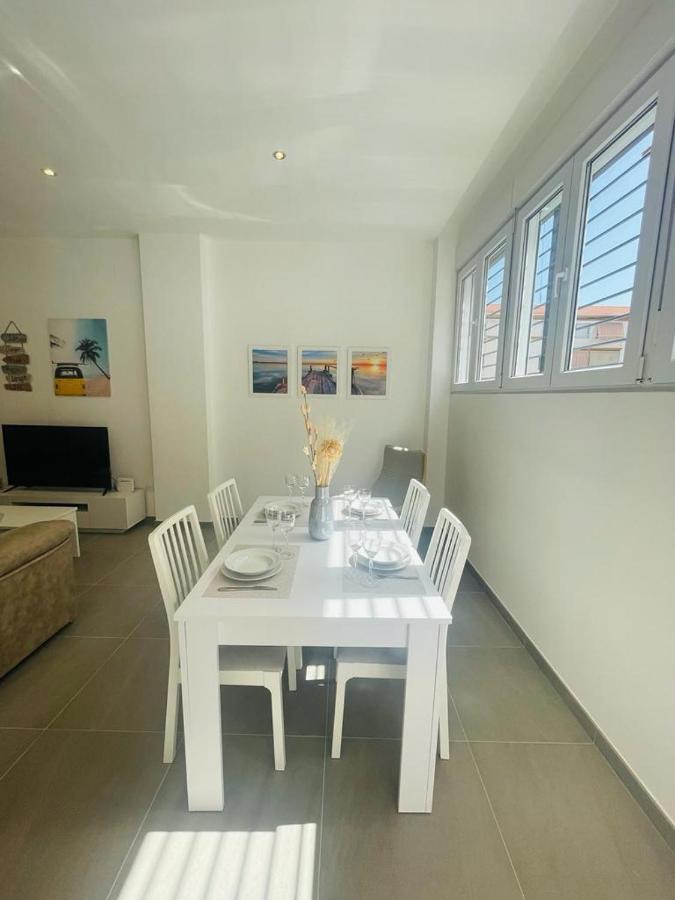 Apartamento Alhucemas Playa Малага Экстерьер фото