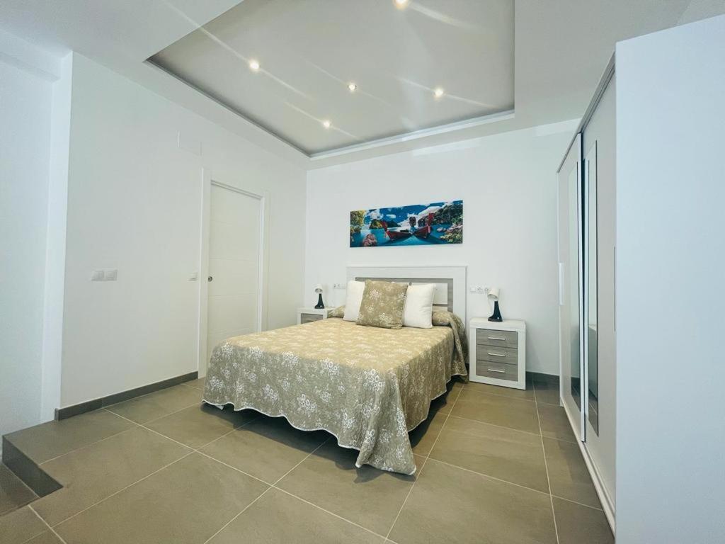 Apartamento Alhucemas Playa Малага Экстерьер фото